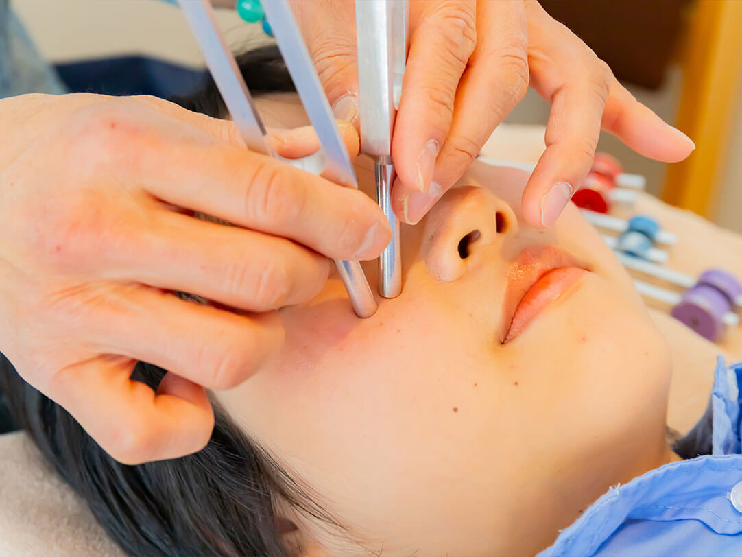 音叉療法施術風景